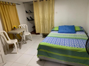 Habitación independiente cerca al mar.